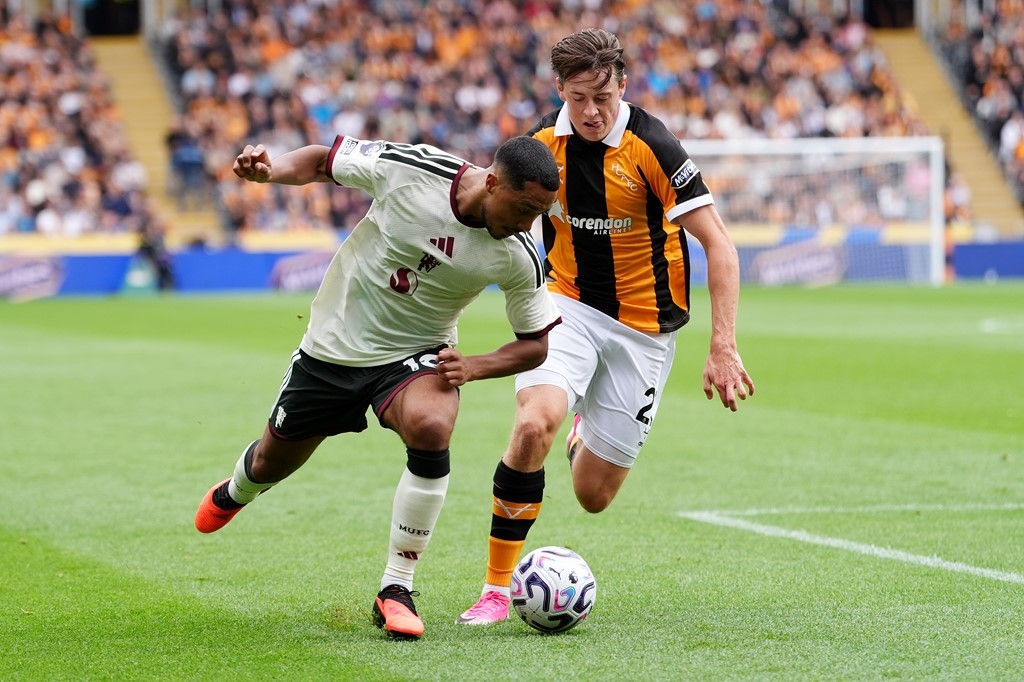 Ảnh bài viết Hull City 2-0 Man United: Tielemans và Santos cùng ra nghỉ