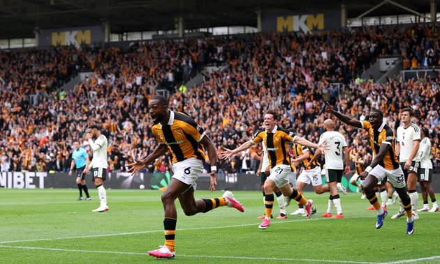 Ảnh bài viết Hull City thổi bay MU nhờ bài đánh thể lực
