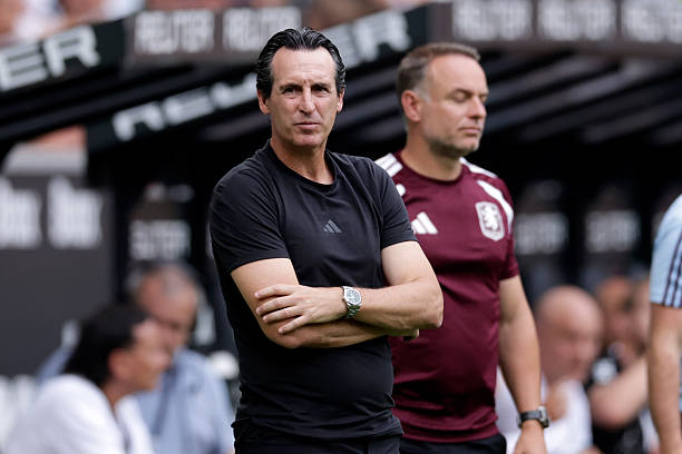 HLV Unai Emery đang trong giai đoạn tái thiết lực lượng của Aston Villa. Ảnh: Getty Images.