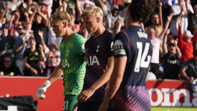 Ảnh bài viết Brentford nhấn chìm Tottenham 3-0 ở ngày ra quân Ngoại hạng Anh 2026/27