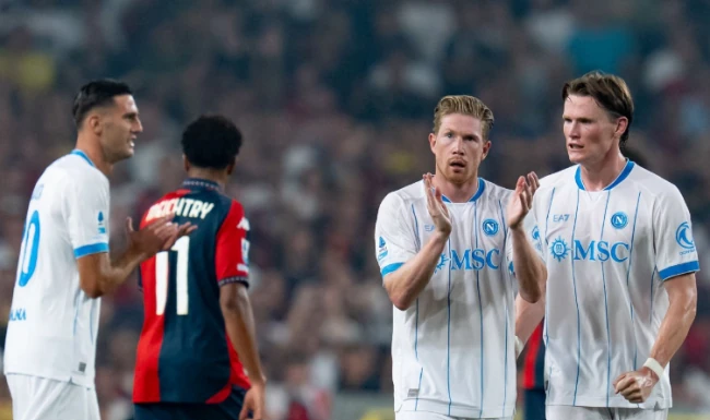 De Bruyne tỏa sáng, Napoli thắng Genoa 2-0. Ảnh: Getty.
