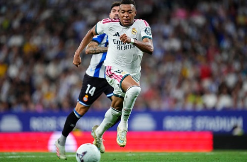 Kylian Mbappe &ndash; 7.1: D&ugrave; sở hữu nhiều cơ hội dứt điểm nhưng Mbappe lại tỏ ra thiếu duy&ecirc;n ghi b&agrave;n trong trận đấu n&agrave;y. Tuy vậy, những pha di chuyển kh&ocirc;ng b&oacute;ng của anh đ&atilde; thu h&uacute;t hậu vệ, tạo khoảng trống cho c&aacute;c đồng đội lập c&ocirc;ng.