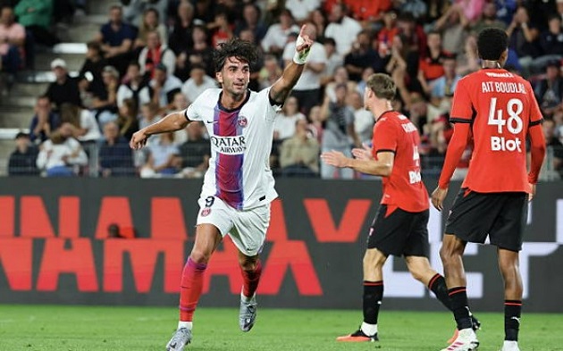 Ảnh bài viết PSG ngược dòng thoát thua Rennes trong ngày Torres ra mắt
