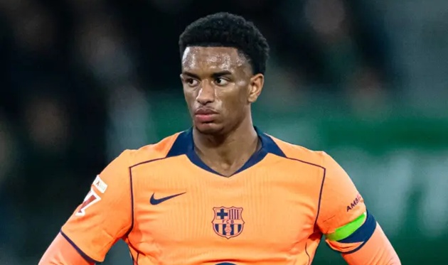 Ảnh bài viết Sự thật vụ Alejandro Balde rời Barca để cập bến Man United