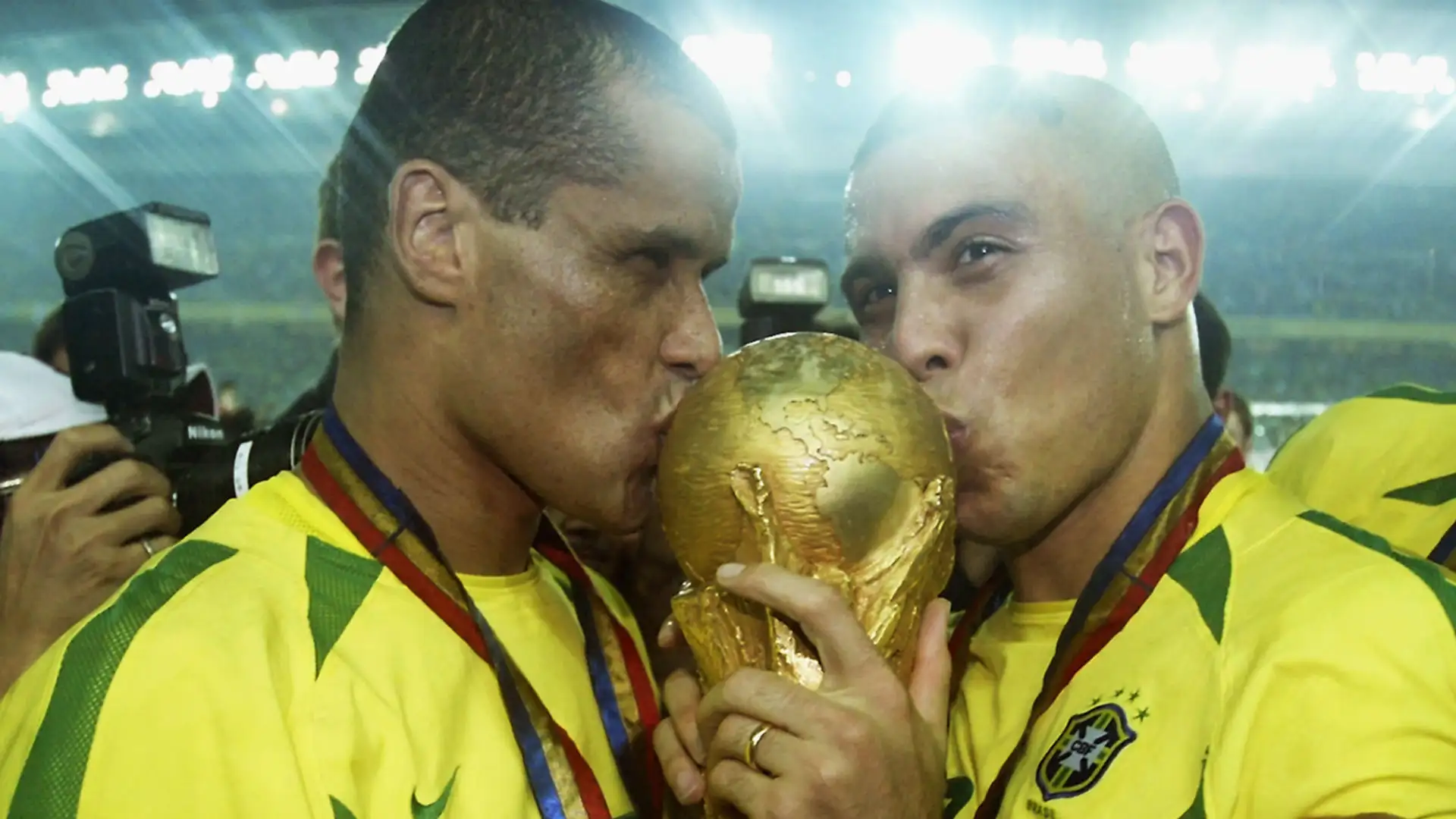 Yokohama chứng kiến khoảnh khắc Ronaldo b&eacute;o viết lại lịch sử Ảnh: Getty.