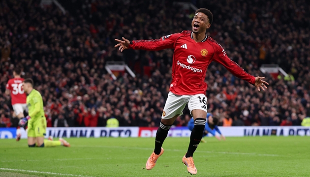 Amad Diallo c&oacute; thể trở lại ở trận gặp Ipswich Town? Ảnh: Getty Images