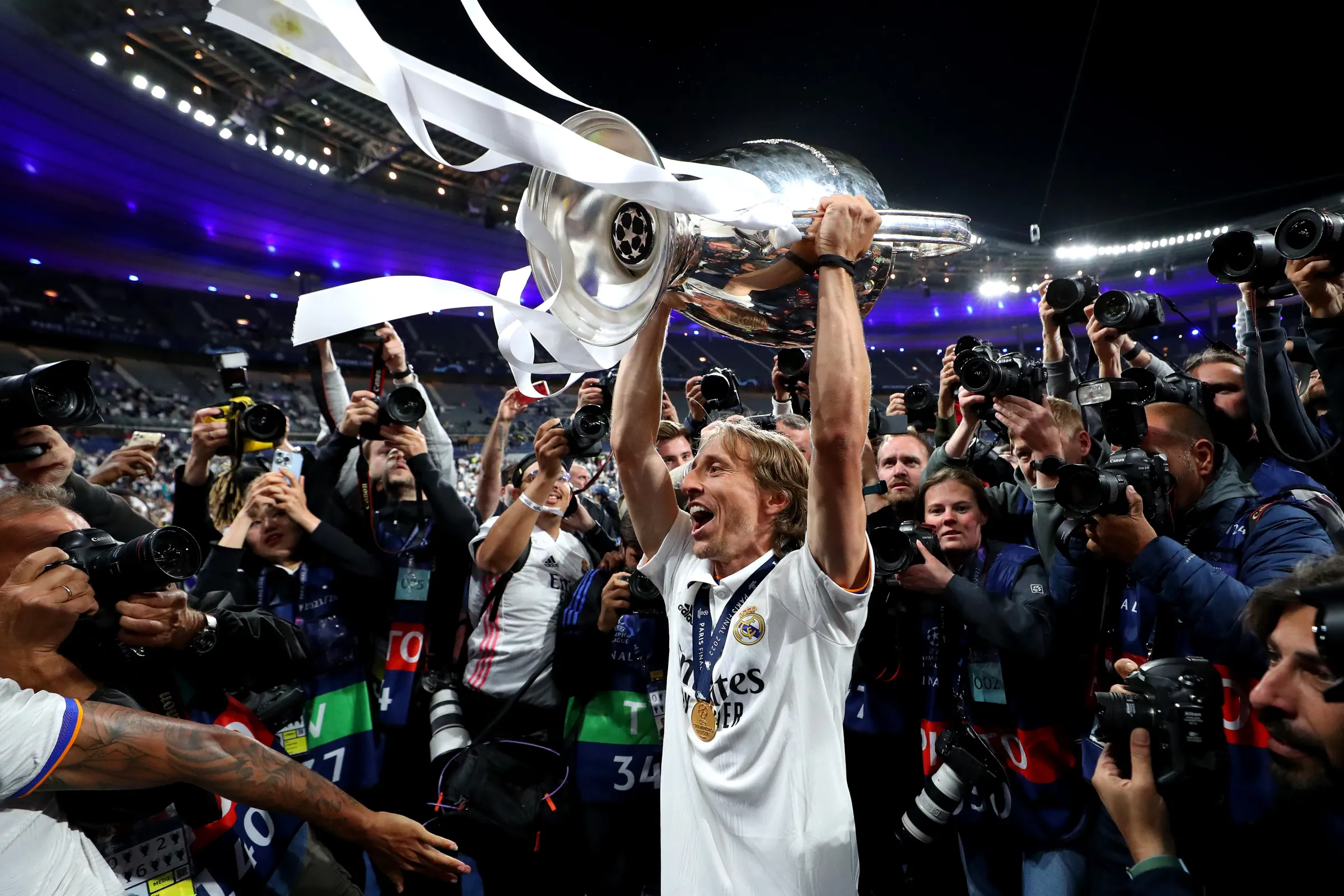 Modric viết lại câu chuyện bằng tài năng và bản lĩnh. Ảnh: Getty.