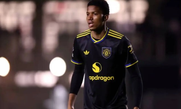 Feyenoord đàm phán mượn sao trẻ Chido Obi từ Manchester United. Ảnh: Getty.