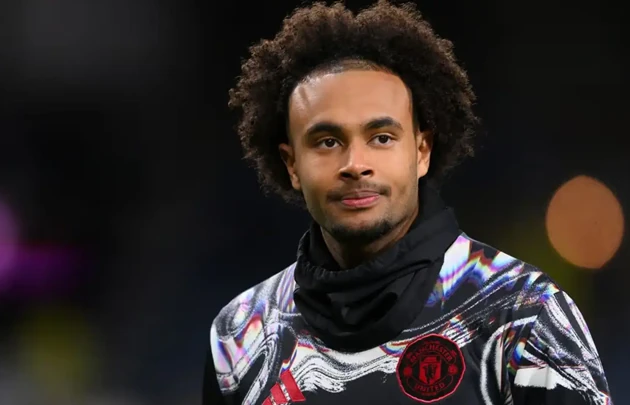 Ảnh bài viết Rời Old Trafford, Zirkzee giúp MU rộng đường mua sắm