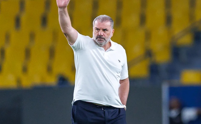  Postecoglou đ&atilde; thay Ronaldo ngay sau hiệp 1. Ảnh: Getty.