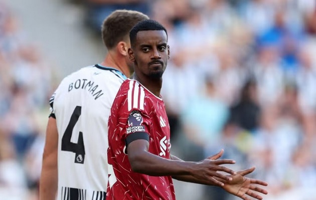 Ảnh bài viết Alexander Isak lộ dấu hiệu bất an ngày trở lại Newcastle