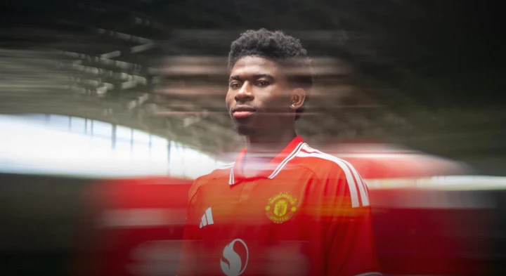 Ảnh bài viết CĐV hối thúc Man Utd mua thêm tân binh sau Baleba