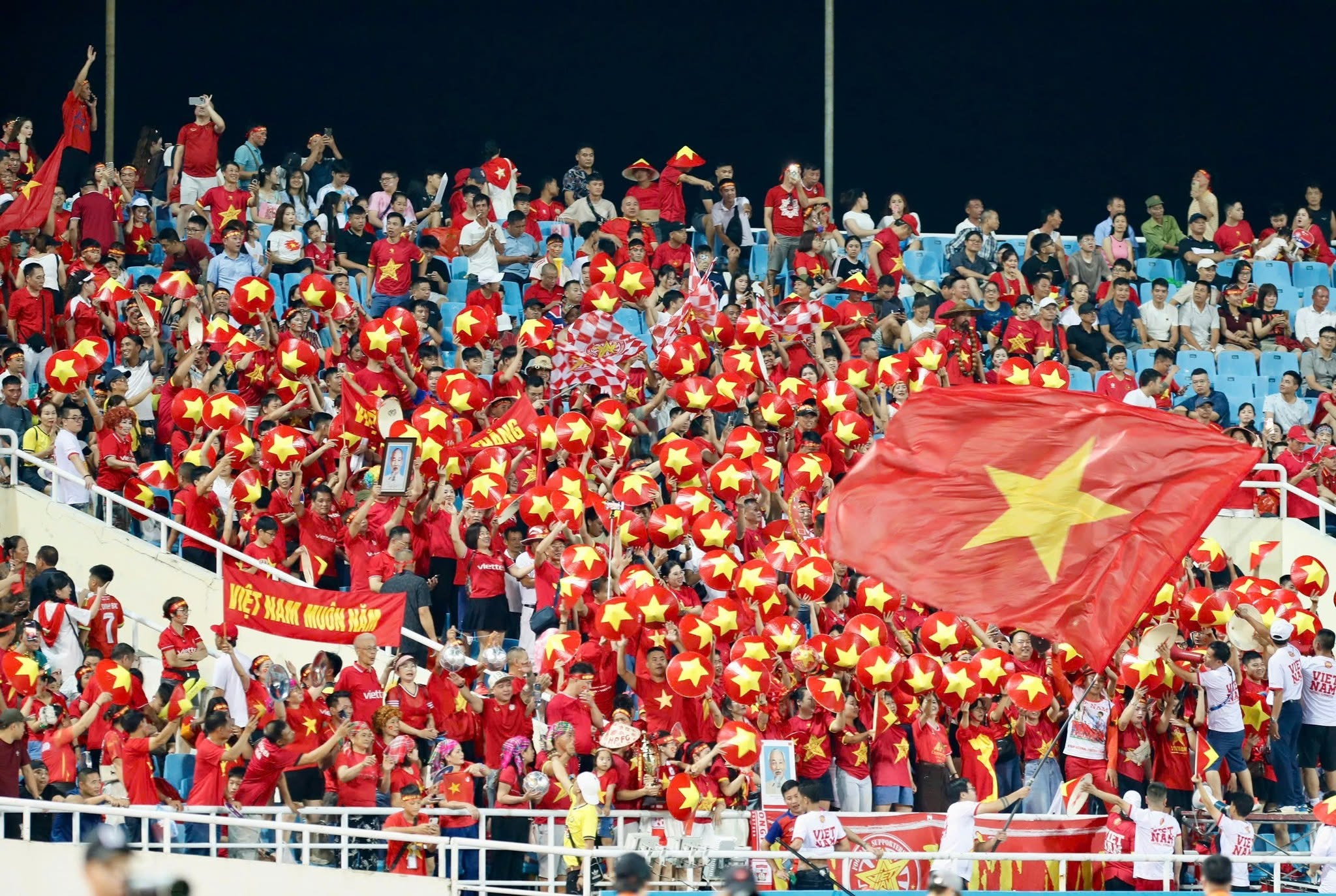 Ảnh bài viết Việt Nam 2-2 Thái Lan: Tuyển Việt Nam đăng quang ngôi vương ASEAN Cup