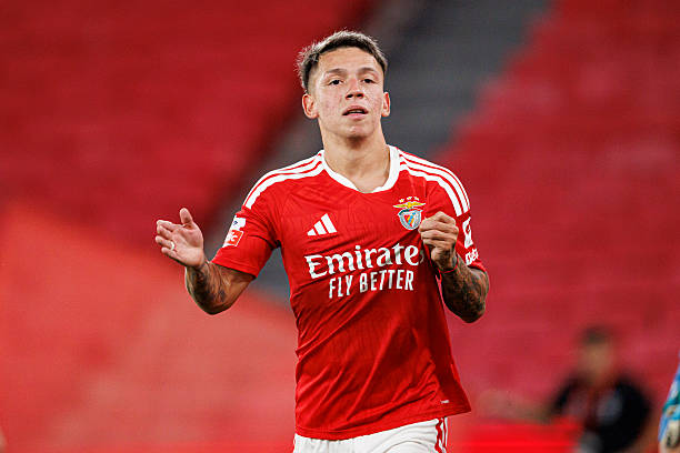 Ảnh bài viết Arsenal tranh giành Prestianni với Newcastle và Aston Villa