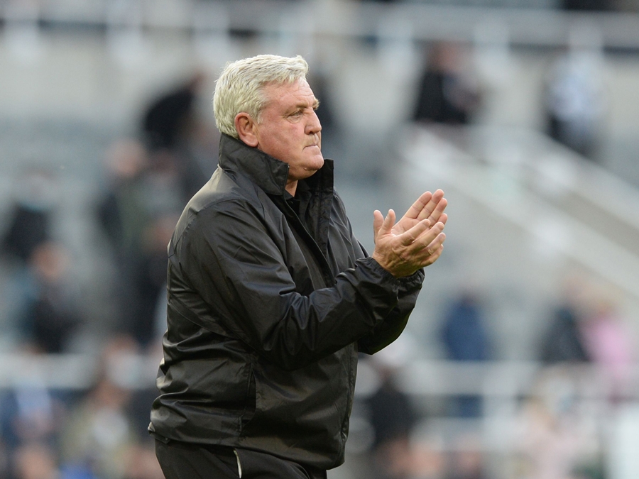 Ảnh bài viết Steve Bruce mất ghế ở West Brom vì một lần thay người