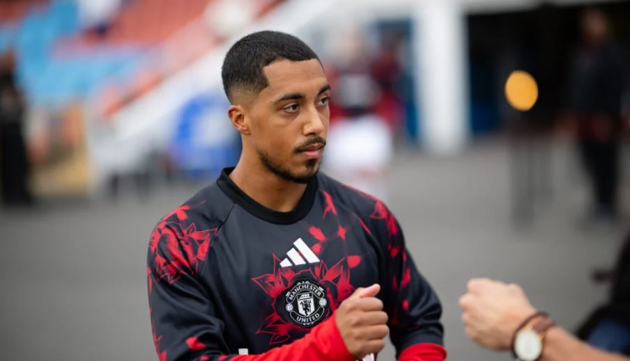 Tielemans đẳng cấp, nhưng ho&agrave;n to&agrave;n c&oacute; thể phải dự bị. Ảnh: Getty Images.
