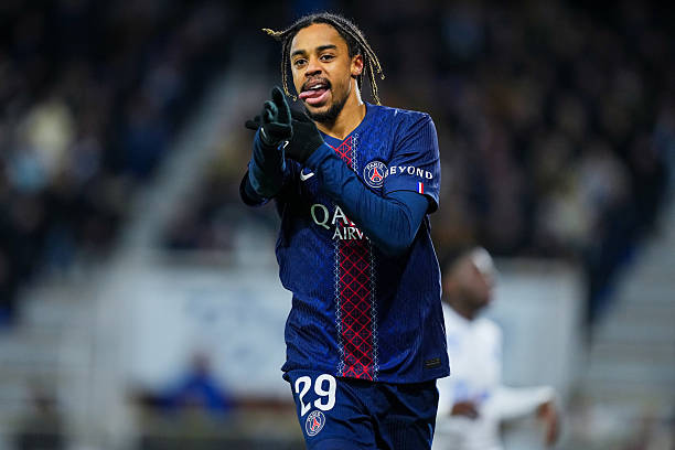 Ảnh bài viết Tại sao Bradley Barcola là chữ ký hoàn hảo cho Liverpool?