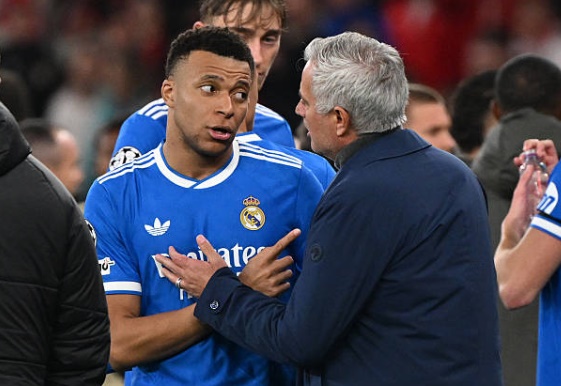 Ảnh bài viết Mourinho nhắc nhở Mbappe sau cú hat-trick