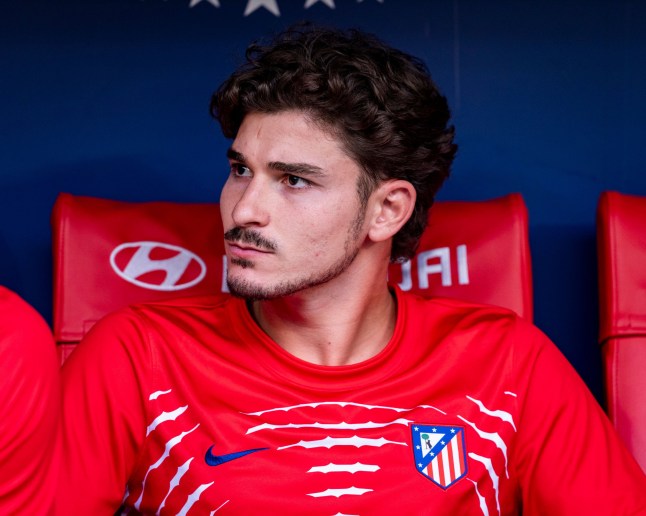 Ảnh bài viết Bế tắc với Alvarez, Arsenal được tiến cử "chiến binh" thay thế