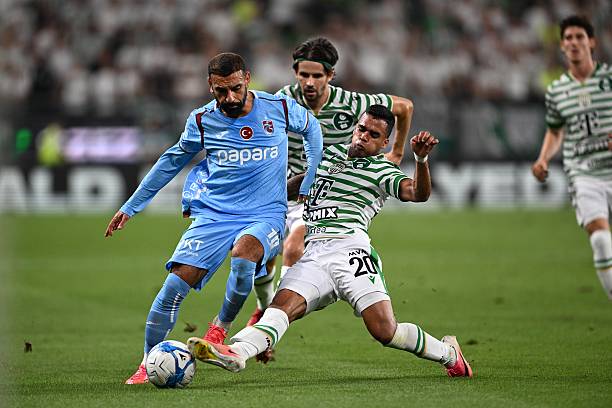 Ảnh bài viết Salah bất lực nhìn Trabzonspor vỡ trận vì 2 thẻ đỏ