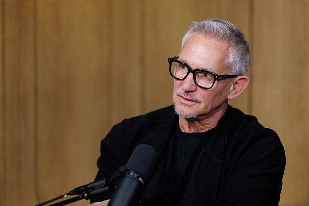 Lineker đưa ra nhận định về cục diện Ngoại Hạng Anh. Ảnh: Jason Alden/Bloomberg via Getty Images.