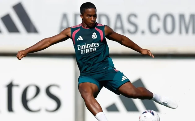 T&agrave;i năng trẻ Endrick lọt v&agrave;o tầm ngắm của Arsenal. Ảnh: Getty