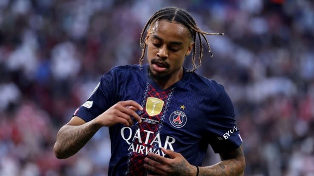 Ảnh bài viết Bradley Barcola bay đến Anh kiểm tra y tế gia nhập Liverpool