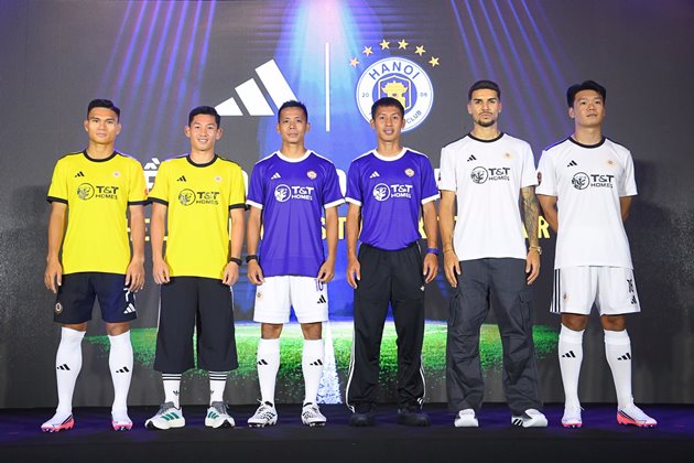 Ảnh bài viết Văn Quyết quyết tâm đua vô địch V-League cùng Hà Nội FC