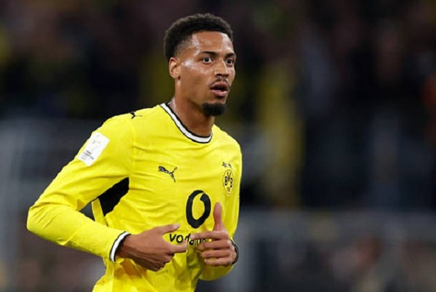 Nmecha sẽ là ngòi nổ mà Hamburg cần kèm chặt. Ảnh: Joris Verwijst/Soccrates/Getty Images.