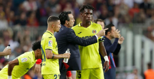 Jackson v&agrave; HLV Emery thời ở Villarreal. Ảnh: David S. Bustamante/Getty.