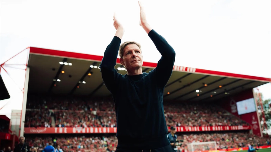 HLV Oliver Glasner c&ugrave;ng Nottingham Forest đối mặt lịch thi đấu cam go. Ảnh: Nottingham Forest FC.