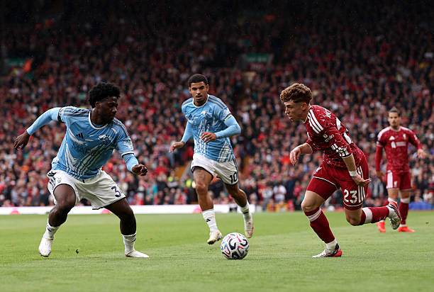 Munoz toả sáng đúng lúc. Ảnh từ Liverpool FC via Getty Images.