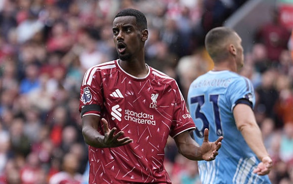 Ảnh bài viết Isak thừa nhận điểm yếu của Liverpool trước Forest