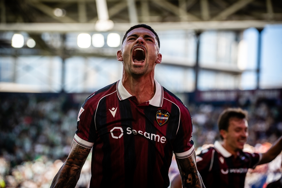 Levante c&oacute; chiến thắng tưng bừng tr&ecirc;n s&acirc;n nh&agrave; trước Real Betis. Ảnh: Levante UD/X.com.