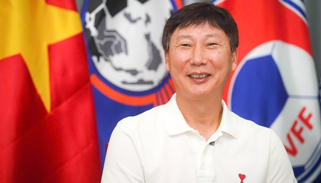 HLV Kim Sang-sik sẽ có thêm nhân sự chất lượng dự FIFA ASEAN Cup 2026. Ảnh: VFF