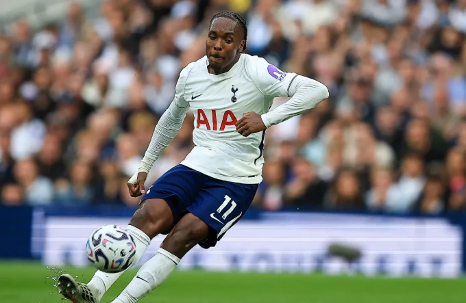 Ảnh bài viết Khoảnh khắc thảm họa của Mathys Tel khiến CĐV Tottenham phẫn nộ