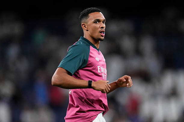 Ảnh bài viết Tin đồn chuyển nhượng tối 30/8: Alexander-Arnold muốn về Anh; Robert Sanchez tính rời Chelsea