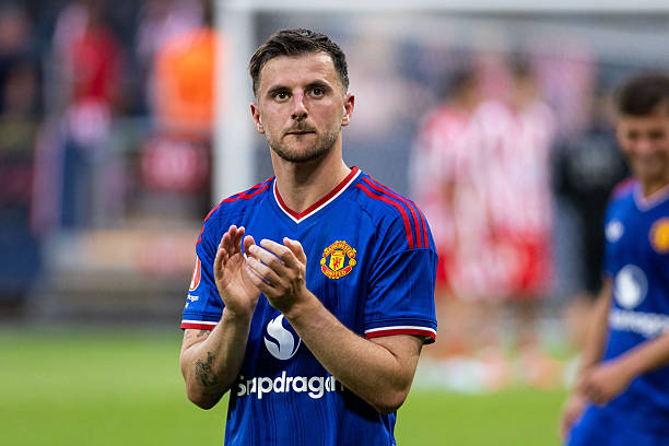 Ảnh bài viết Michael Carrick hé lộ lý do tin tưởng tuyệt đối vào Mason Mount