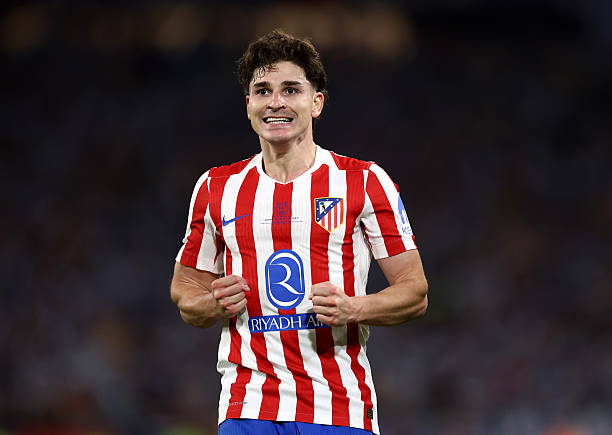 Ảnh bài viết Có Jesus, Barca vẫn chưa từ bỏ Julian Alvarez