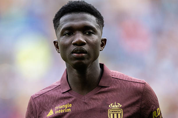 Ảnh bài viết Chelsea tiến sát chữ ký của tiền vệ Lamine Camara