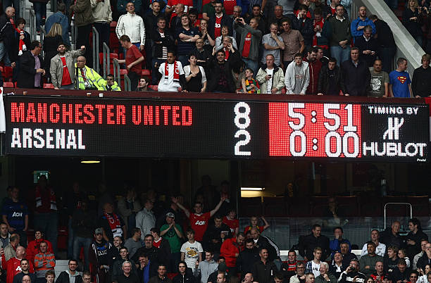 Ảnh bài viết Ngày này năm xưa: Cơn ác mộng 2-8 tại Old Trafford và bước ngoặt của Arsenal