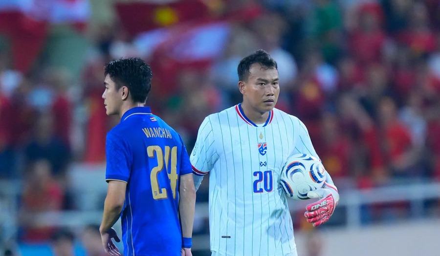 Chatchai Bootprom v&agrave; Wanchai Jarunongkran l&agrave; 2 cầu thủ phản lưới nh&agrave; ở trận chung kết lượt về ASEAN Cup 2026. Ảnh: Changsuek/ĐTQG Th&aacute;i Lan.