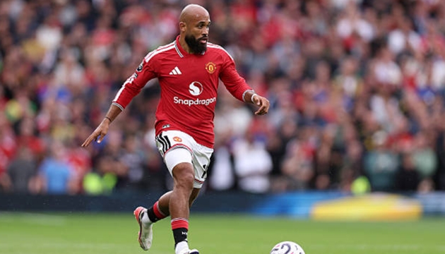 Bryan Mbeumo đ&atilde; c&oacute; trận đấu đầy nỗ lực trước Ipswich Town. Ảnh: Naomi Baker/Getty Images