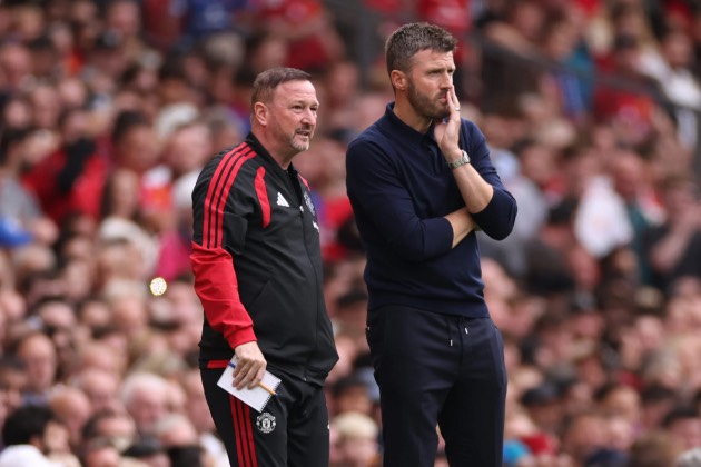 Ảnh bài viết Hàng thủ lỏng lẻo của MU là bài toán nan giải với Carrick