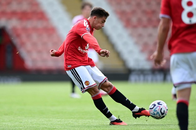 Ảnh bài viết Đã đến lúc Carrick ngừng lãng phí Shea Lacey ở đội U21 Man United