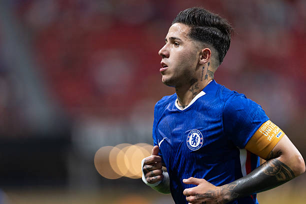 Ảnh bài viết Romano xác nhận Man City chính thức hỏi mua Enzo Fernandez