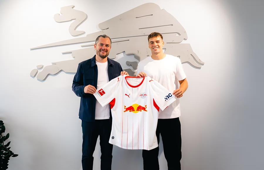 Ảnh bài viết Leipzig chính thức mua đứt Marc Guiu từ Chelsea