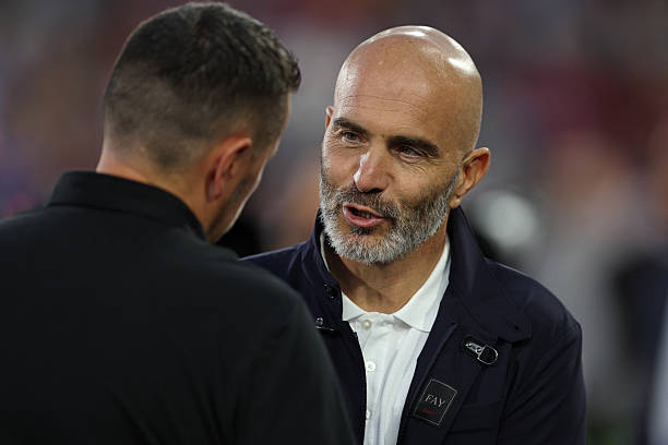 HLV Enzo Maresca đang toan tính gì ở Man City. Ảnh của Steve Bardens - AMA/Getty Images.