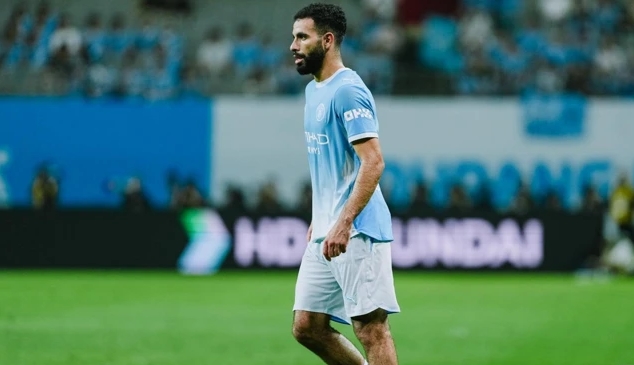 Ảnh bài viết MU hủy mượn sao Man City vì bị ép mua đứt