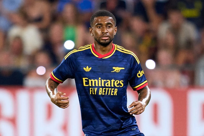 Ảnh bài viết Reiss Nelson quay lại Feyenoord sau khi rời Arsenal